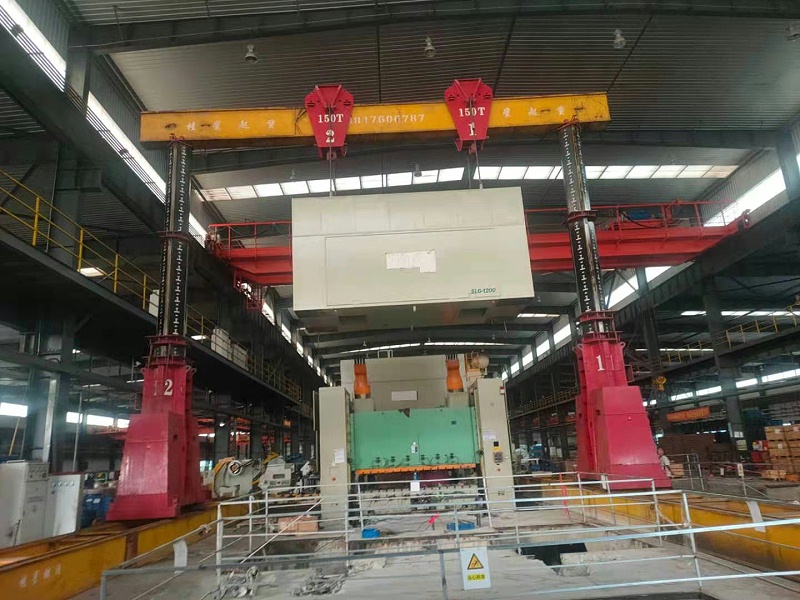 重型生產(chǎn)設(shè)備搬運(yùn)