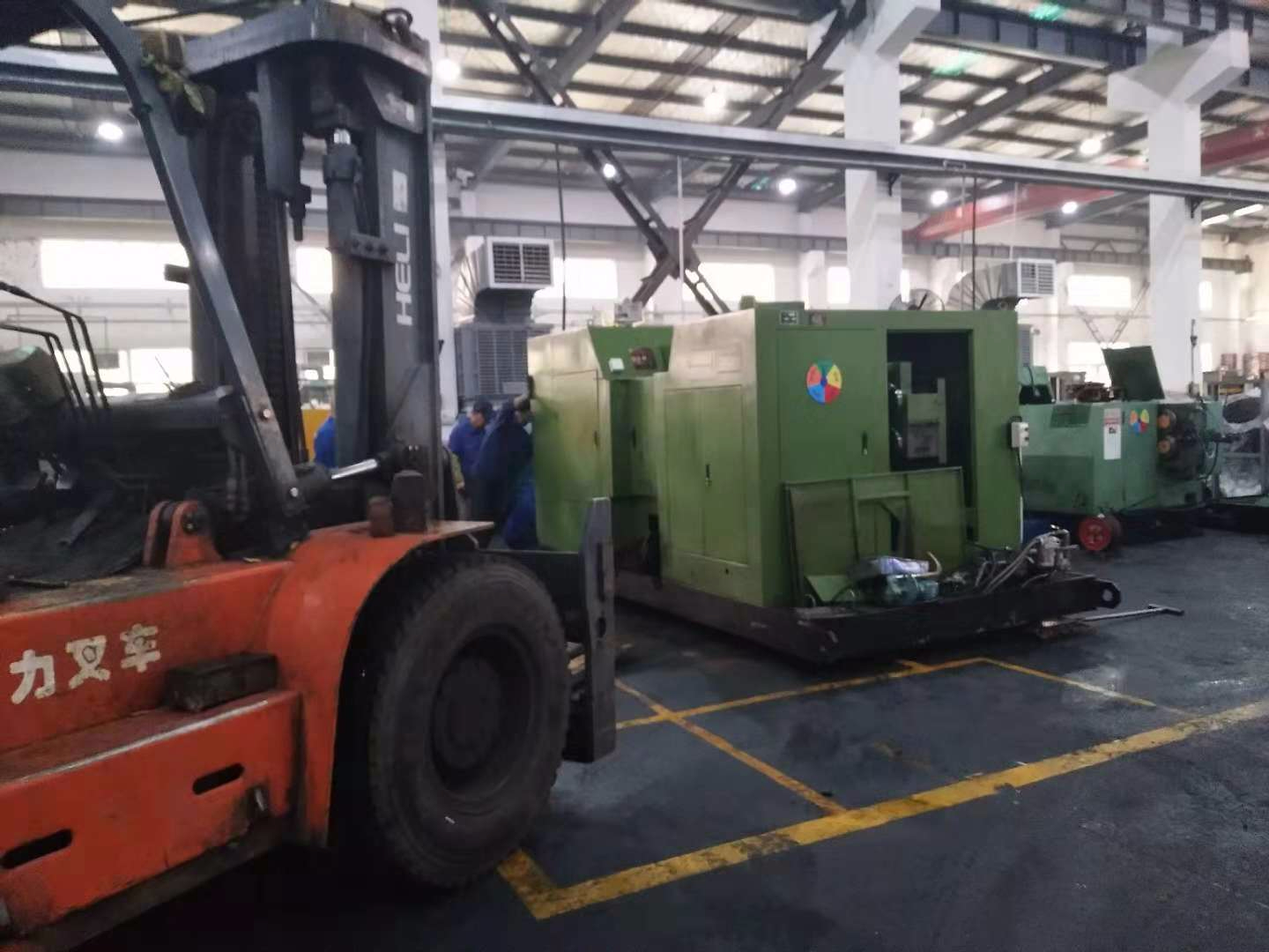 冷鐓機(jī)卸機(jī)、移位