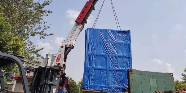 重型設(shè)備裝卸價(jià)格是多少？設(shè)備裝卸價(jià)格貴嗎？