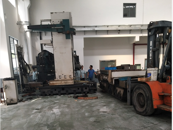 大型龍門(mén)加工中心安裝